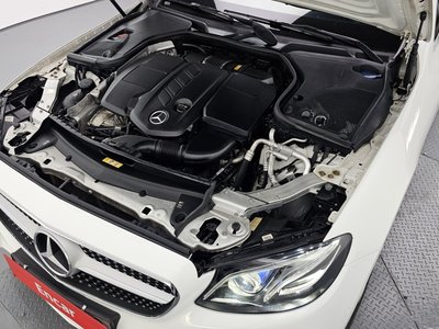 MERCEDES-BENZ E-CLASS - 7