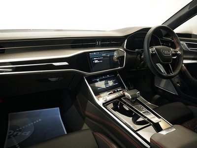 2025 AUDI RS6 AVANT — миниатюра 12