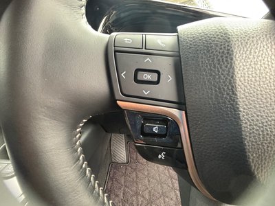 TOYOTA CROWN ESTATE - 9