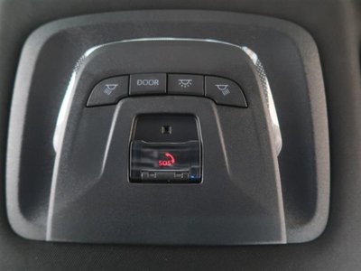 TOYOTA CROWN CROSSOVER - 4