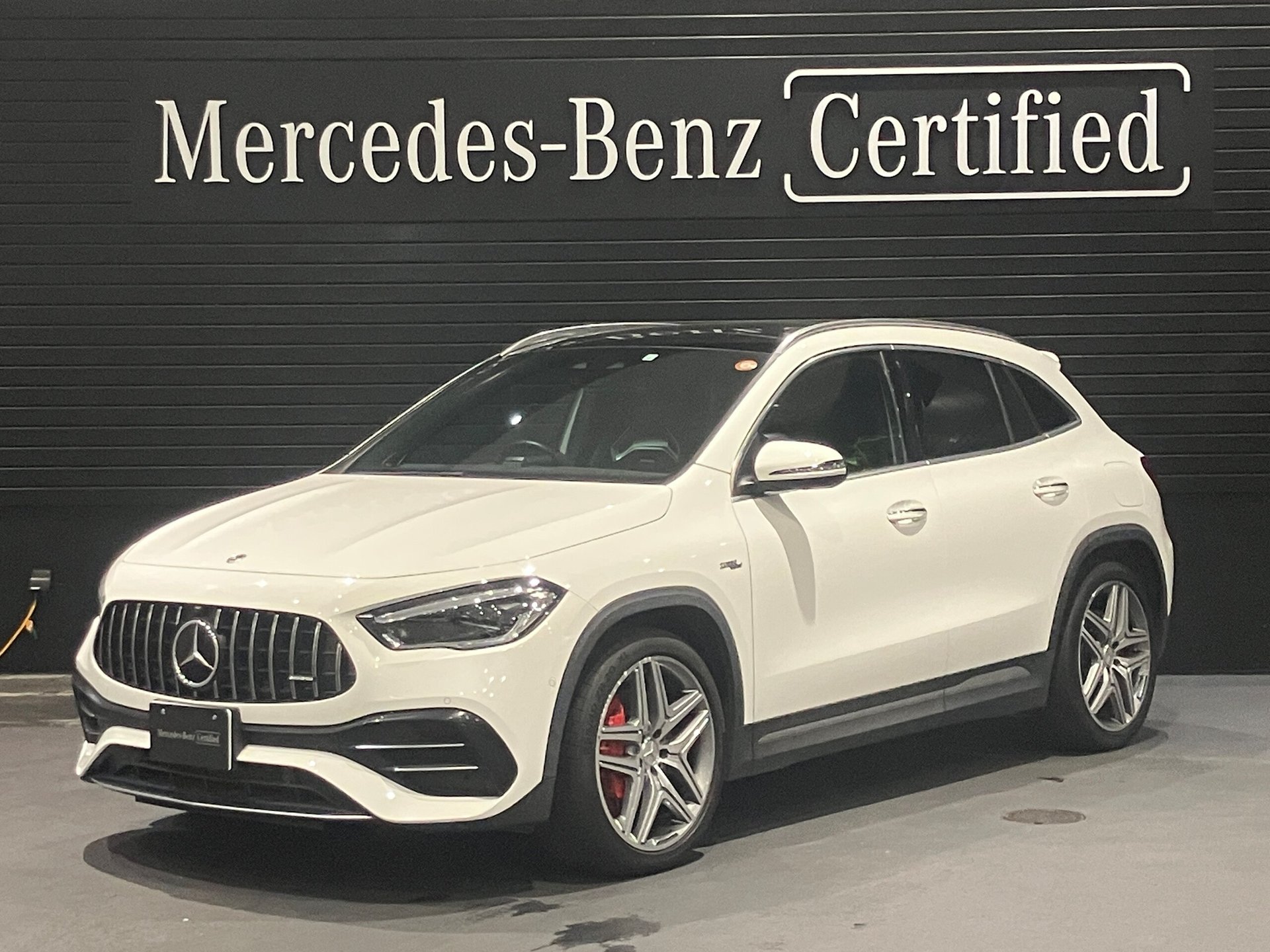 MERCEDES-BENZ GLA AMG - View 1