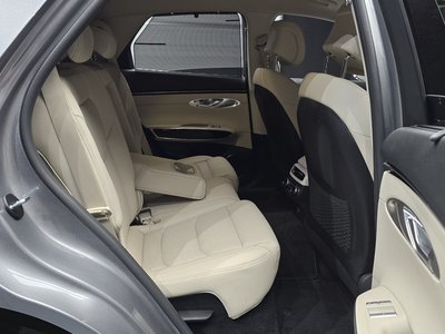 2023 Genesis GV70 — миниатюра 12
