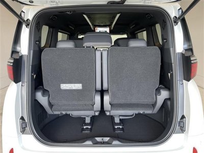 2026 Toyota ALPHARD — фото 10