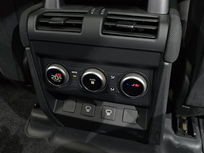 2023 LAND Rover DEFENDER — миниатюра 25