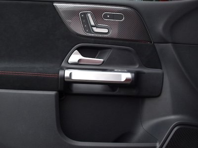 صورة 7 لـ 2025 Mercedes-BENZ GLB
