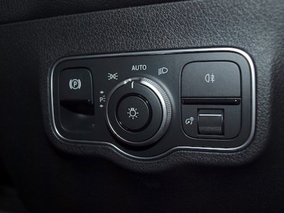 صورة مصغرة 18 لـ 2025 Mercedes-BENZ GLB