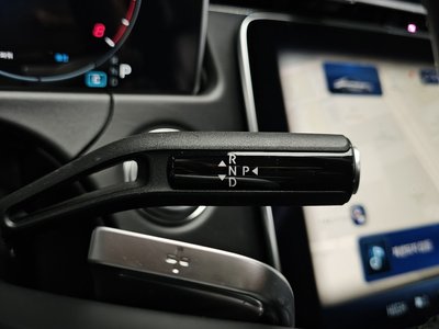 MERCEDES-BENZ E-CLASS - 9