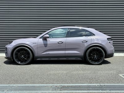 PORSCHE MACAN - 2