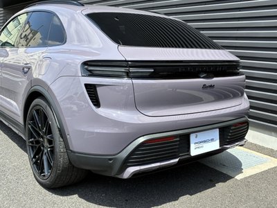 PORSCHE MACAN - 3