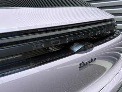 PORSCHE MACAN - 7