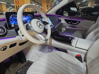 MERCEDES-BENZ EQE - 7