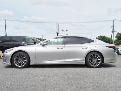 صورة 8 لـ 2021 Lexus LS