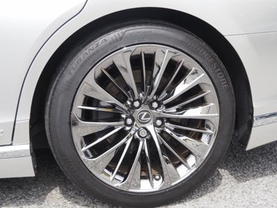 صورة مصغرة 18 لـ 2021 Lexus LS