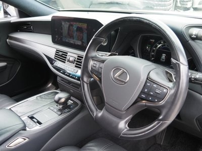 صورة مصغرة 62 لـ 2021 Lexus LS