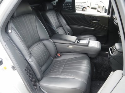 صورة مصغرة 29 لـ 2021 Lexus LS