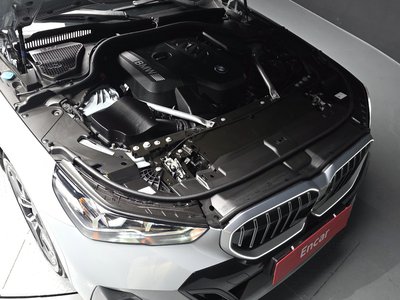 2024 BMW 5 SERIES photo 7