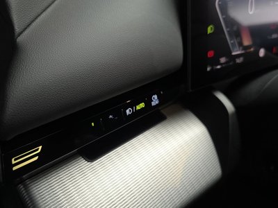 2024 BMW 5 SERIES 缩略图 31