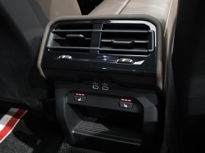 2024 BMW 5 SERIES 缩略图 25