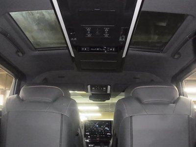TOYOTA ALPHARD - 2