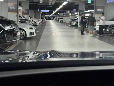 صورة 10 لـ 2023 BMW X4