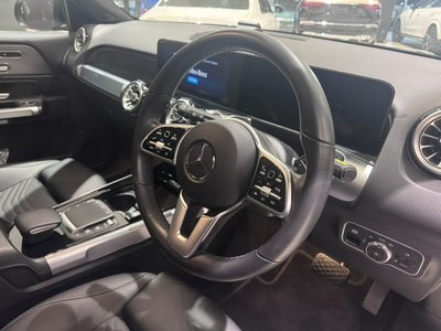 MERCEDES-BENZ GLB - 9