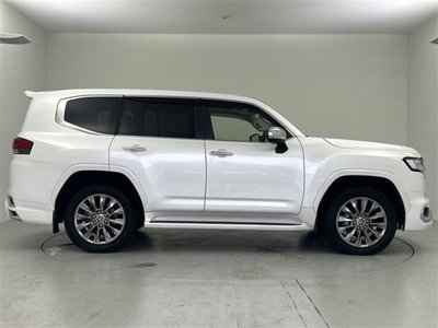 صورة مصغرة 36 لـ 2021 Toyota LAND CRUISER 300
