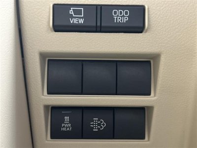 صورة مصغرة 14 لـ 2021 Toyota LAND CRUISER 300