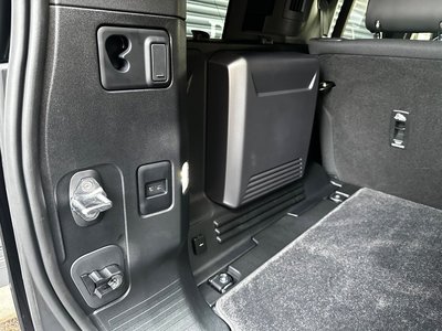 2026 LAND Rover DEFENDER — миниатюра 15
