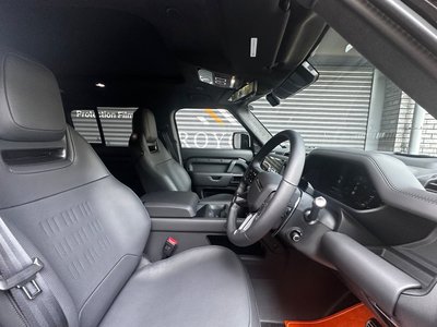 2026 LAND Rover DEFENDER 照片 10