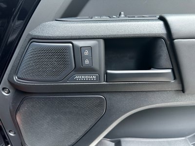 2026 LAND Rover DEFENDER — миниатюра 18