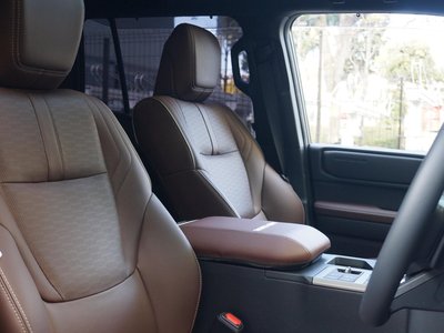 TOYOTA LAND CRUISER 250 - 10