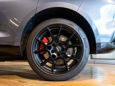 صورة 11 لـ 2024 Aston Martin DBX