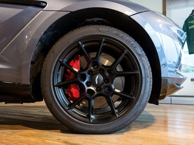 صورة 9 لـ 2024 Aston Martin DBX