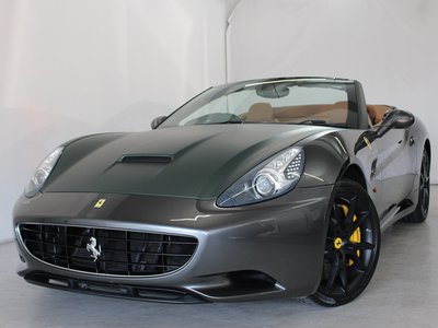 FERRARI CALIFORNIA - 1