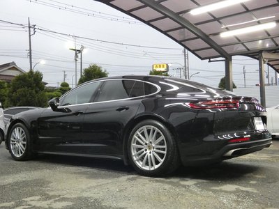 PORSCHE PANAMERA - 4