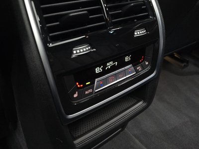 2025 BMW X5 — миниатюра 18