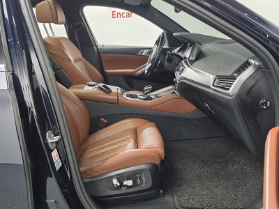2022 BMW X6 thumbnail 11