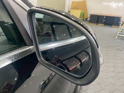 MERCEDES-BENZ GLC - 9