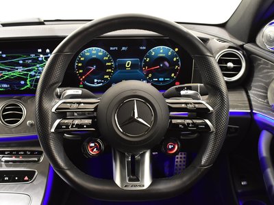 MERCEDES-BENZ E-CLASS AMG - 8