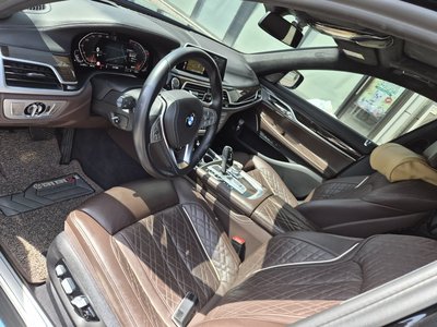 BMW 7 SERIES - 5