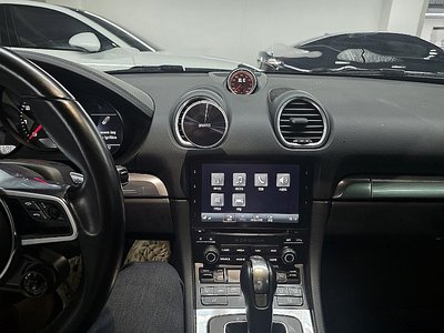 2018 Porsche 718 — фото 2