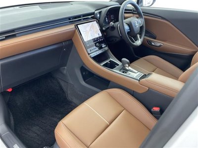 2025 Lexus LBX 缩略图 40