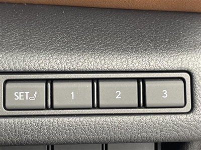2025 Lexus LBX 缩略图 25