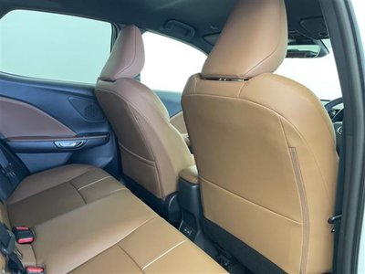 2025 Lexus LBX 缩略图 38