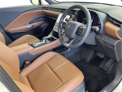 2025 Lexus LBX 缩略图 36