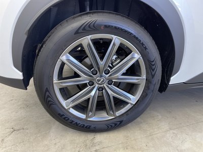 2025 Lexus LBX 缩略图 75