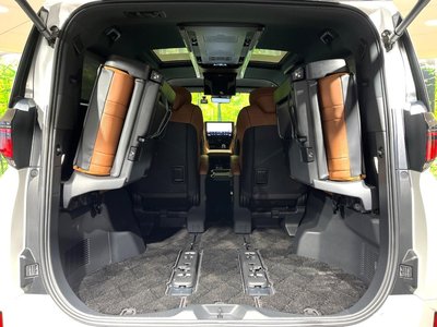 2023 Toyota VELLFIRE 缩略图 12