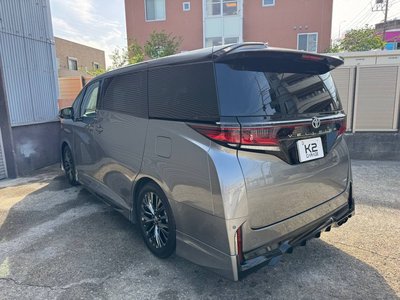 TOYOTA VELLFIRE - 4