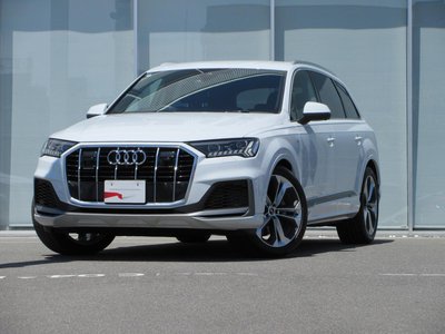 AUDI Q7 - 1