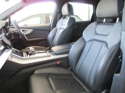 AUDI Q7 - 9